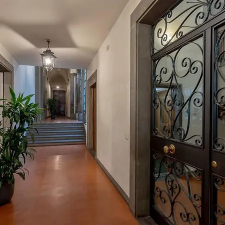 Vicolo Dell'oro 2 Ponte Vecchio Apartment *
